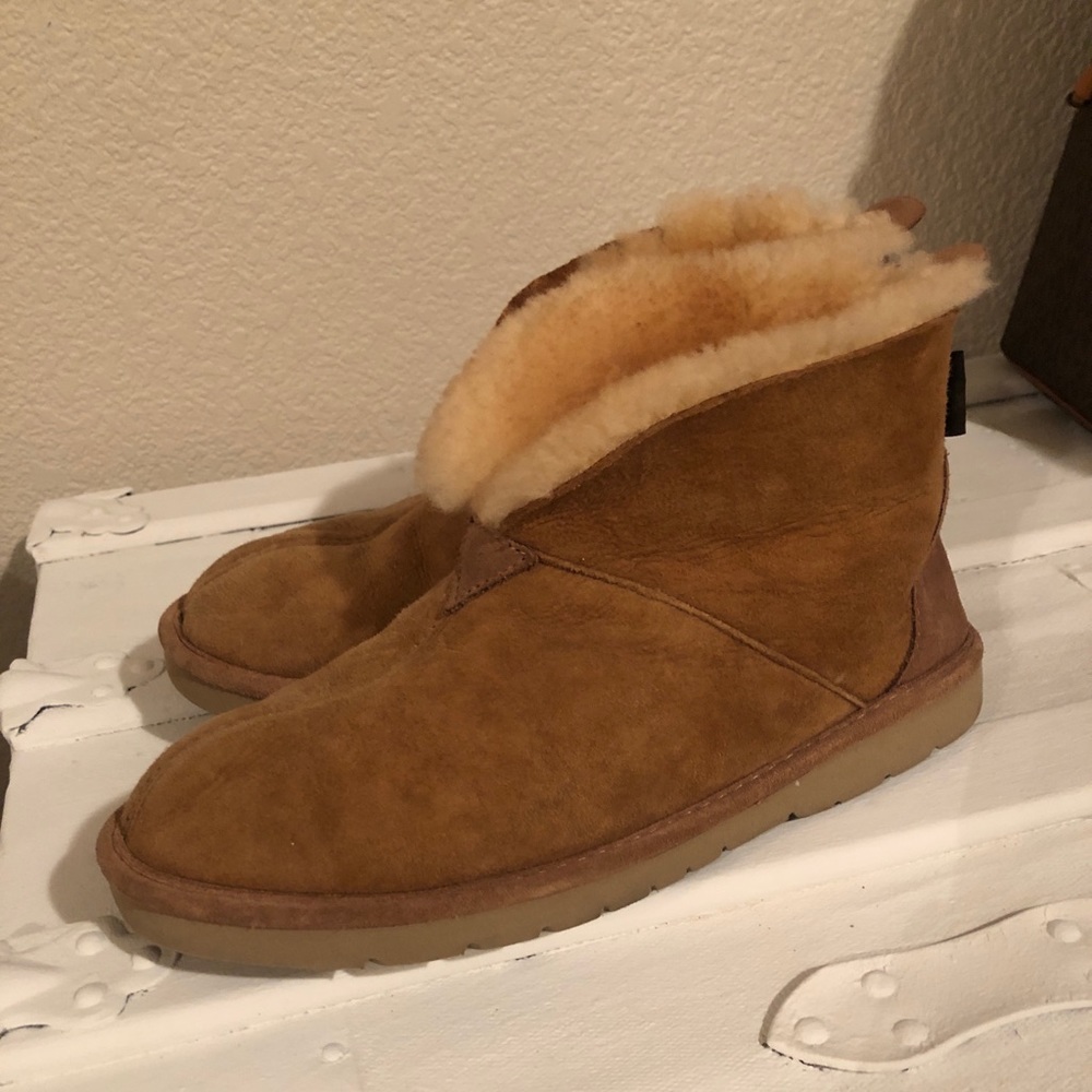 Cabelas Moccasins Women’s Size 9